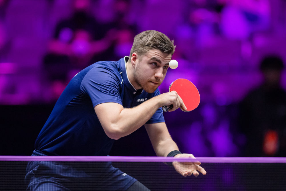 特别是在比 特别是在比