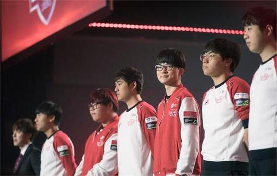 在季后赛连 在季后赛连